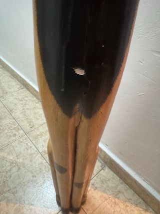 Escultura Gato Madera Beige y Rojo