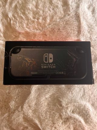 Nintendo Switch Lite + 2 giochi