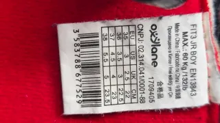 Patines en línea negros con rojos