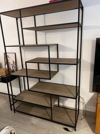 Estantería Metálica y Madera
