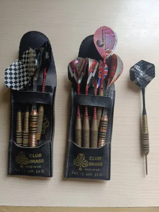 Dardos Club Brass (24g y 25g)