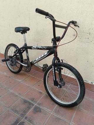 Bicicleta BMX BH