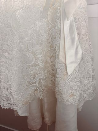 Vestido de fiesta encaje beige/blanco M/L