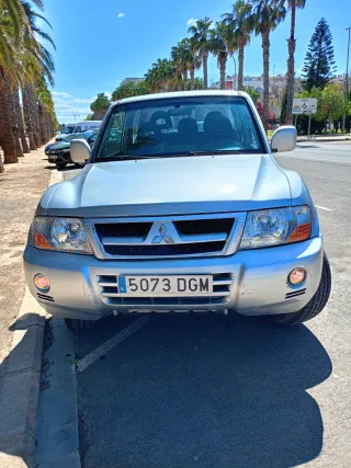 Mitsubishi Montero 2005