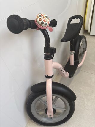 Bicicleta sin pedales rosa