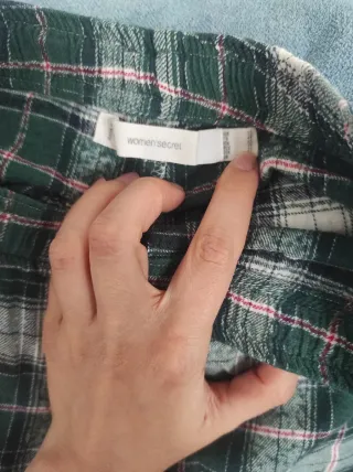 Pijama cuadros beige y verde