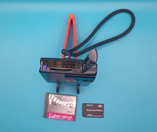 Cámara Sony Cyber-shot DSC-T10