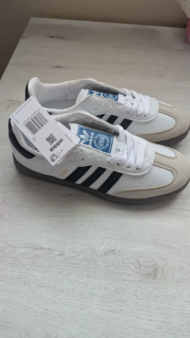 Zapatillas Adidas Samba Blancas de segunda mano por 30 EUR en Zaragoza en  WALLAPOP