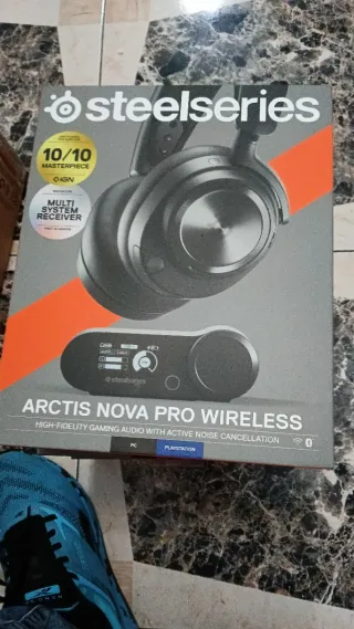 SteelSeries Arctis Nova Pro Wireless Auriculares