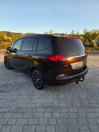 Opel Zafira Tourer 2014