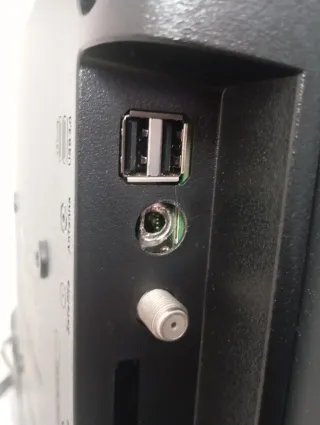 Televisión Xiaomi Negra 32".