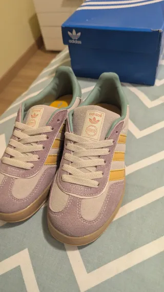 Zapatillas Gazelle Adidas Mujer Beige y Rosa