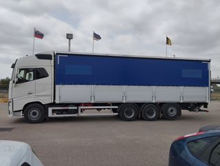 Volvo FH 16 750-CAMIONES LONAS / TAUTLINER