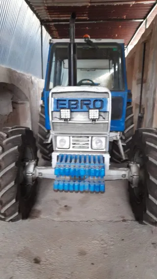 Tractor Ebro
