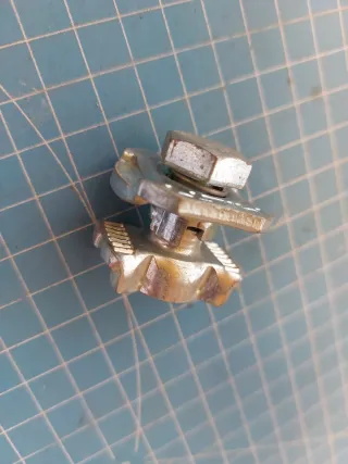 Conector Hilti MQN Mariposa