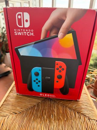 Nintendo Switch OLED Azul y Rojo