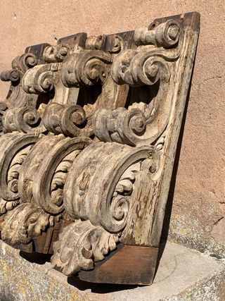 PRECIOSO LOTE DE 4 MÉNSULAS BARROCAS, 1730).