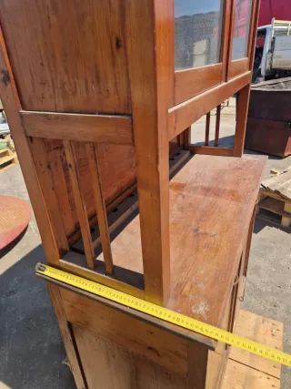 Mobile credenza con alzata vetrina