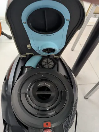 Aspiradora Bosch sin bolsa