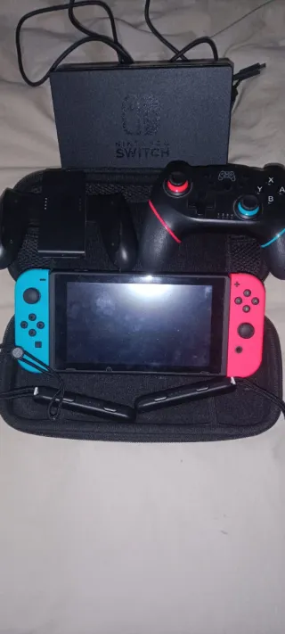 Nintendo Switch con accesorios