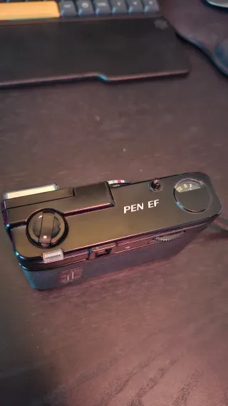 Cámara Olympus Pen EF Negra Analógica