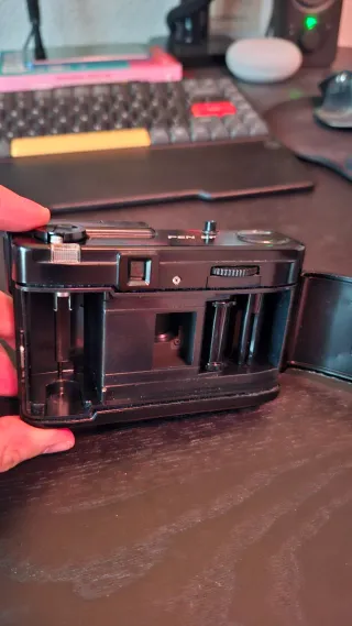 Cámara Olympus Pen EF Negra Analógica