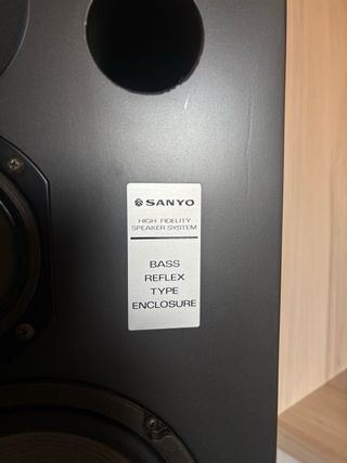 Altavoces Sanyo 3 vías