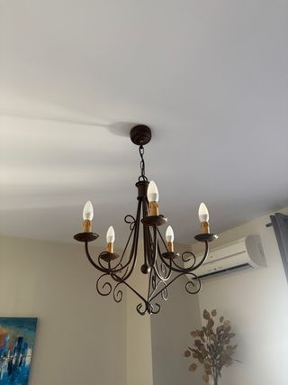 Lámpara de techo de metal