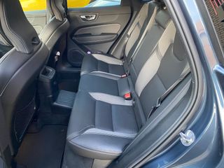 A ESTRENAR!!!!  VOLVO XC60 HIBRIDO ENCHUFABLE