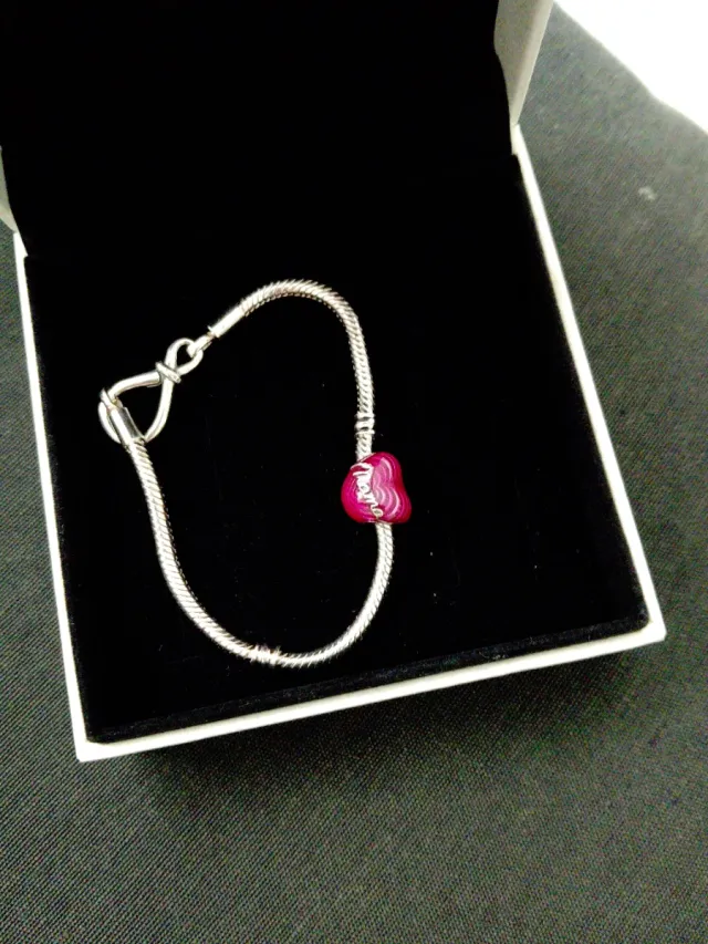 Pulsera plata con charm corazón Mama