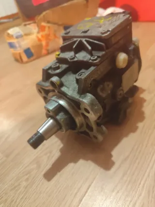 Bomba Inyectora BMW 320D E46