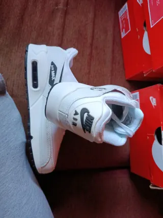 Nike Air Max 90 Blancas/Negras Talla 40