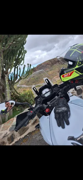 Kawasaki Versys Adventure Negra/Blanca