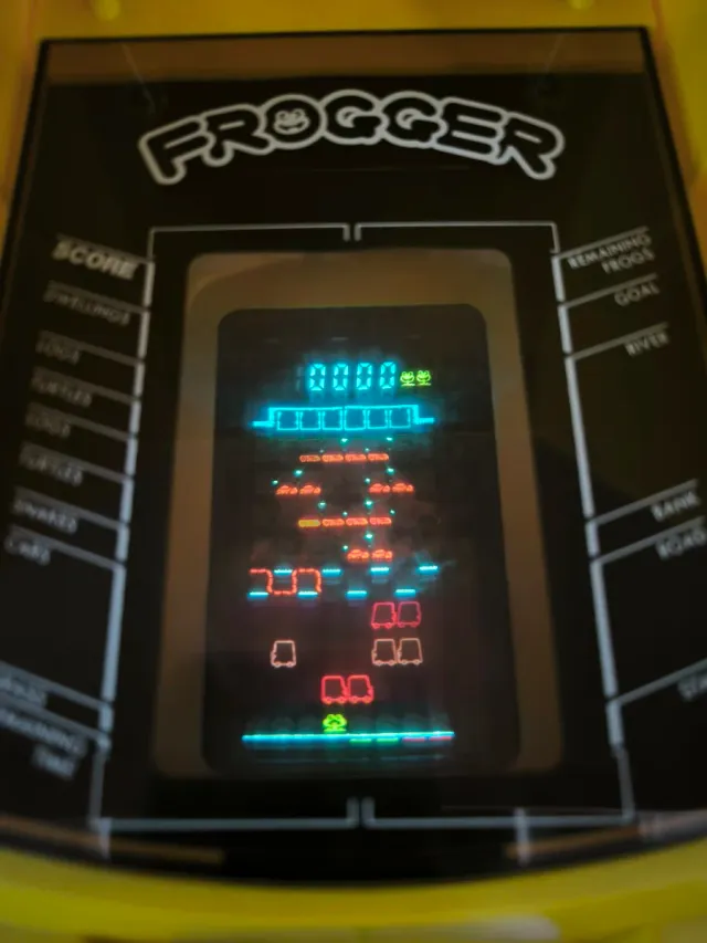 Máquina Recreativa Retro Frogger Gakken