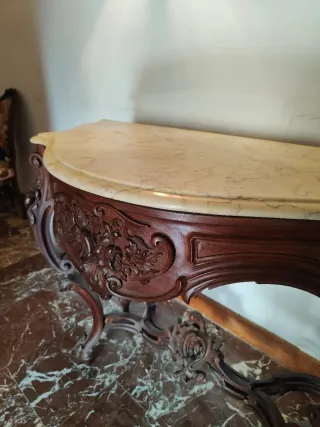 Consola clásica madera maciza tallada con mármol