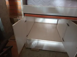Mueble juvenil con cajones y escritorio