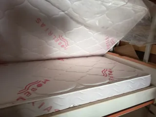 Mueble juvenil con cajones y escritorio