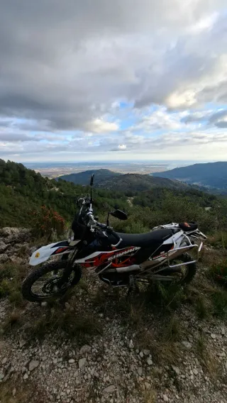KTM 690 Enduro R Negra/Naranja/Blanca