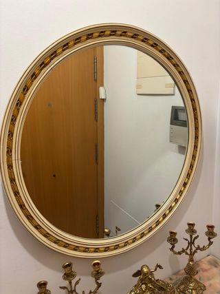 Recibidor Mármol y Metal Dorado