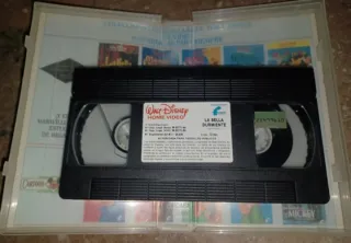 La Bella Durmiente - Disney Clásicos Oro Vhs