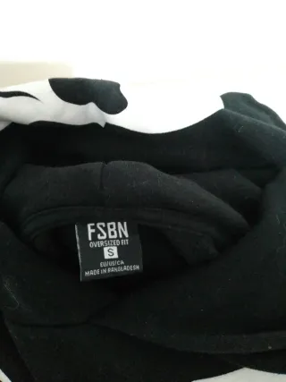 Sudadera con estampado de esqueleto