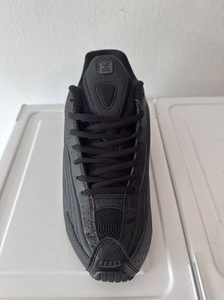 Nike Sportswear SHOX R4 UNISEX - Zapatillas - blac