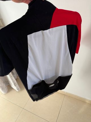 Maillot Assos L Negro y Rojo
