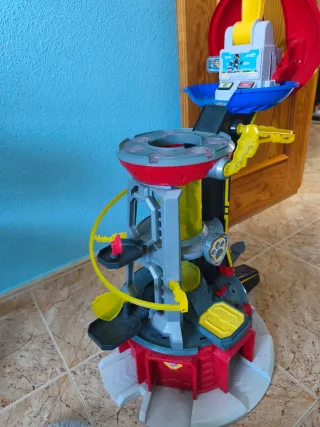 Torre Control Patrulla Canina + Vehículos muñecos
