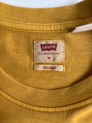 Camiseta Levi's Hombre Amarilla