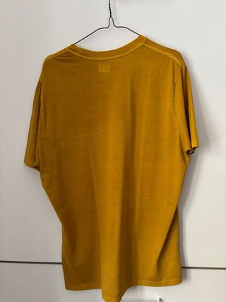 Camiseta Levi's Hombre Amarilla