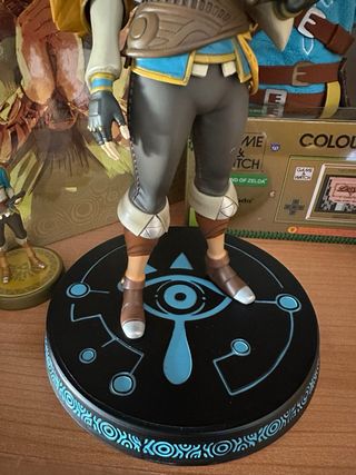Estatua Zelda Breath of the Wild OFICIAL