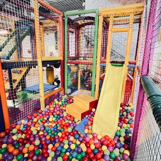 Parque de bolas infantil