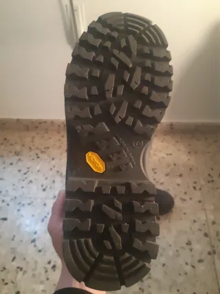 Botas Chiruca Negras y Rojas