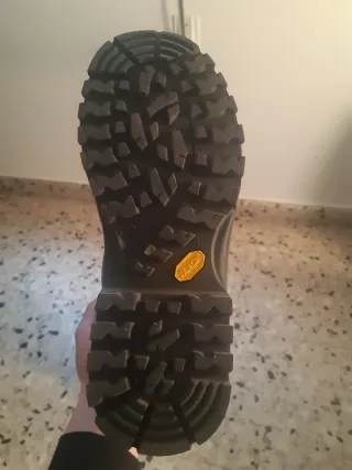 Botas Chiruca Negras y Rojas